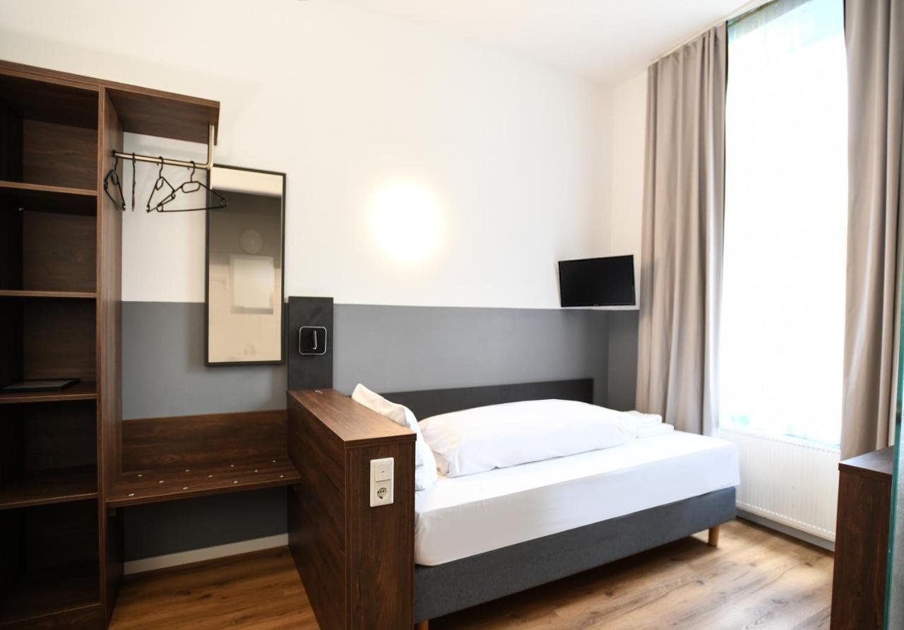 Hotel Apadana Frankfurt Frankfurt nad Mohanem Exteriér fotografie