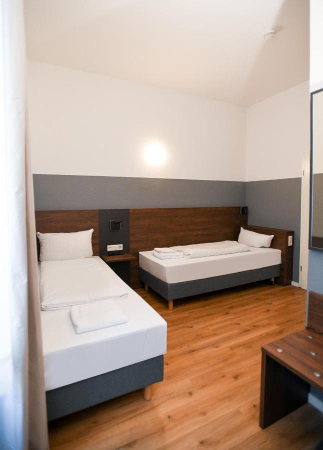 Hotel Apadana Frankfurt Frankfurt nad Mohanem Exteriér fotografie