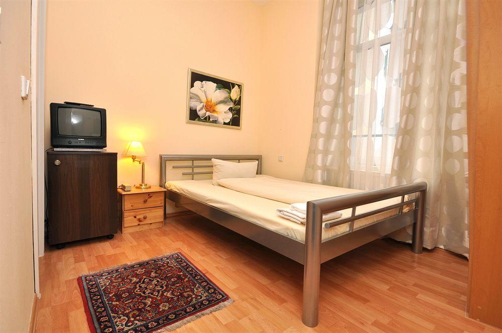Hotel Apadana Frankfurt Frankfurt nad Mohanem Exteriér fotografie