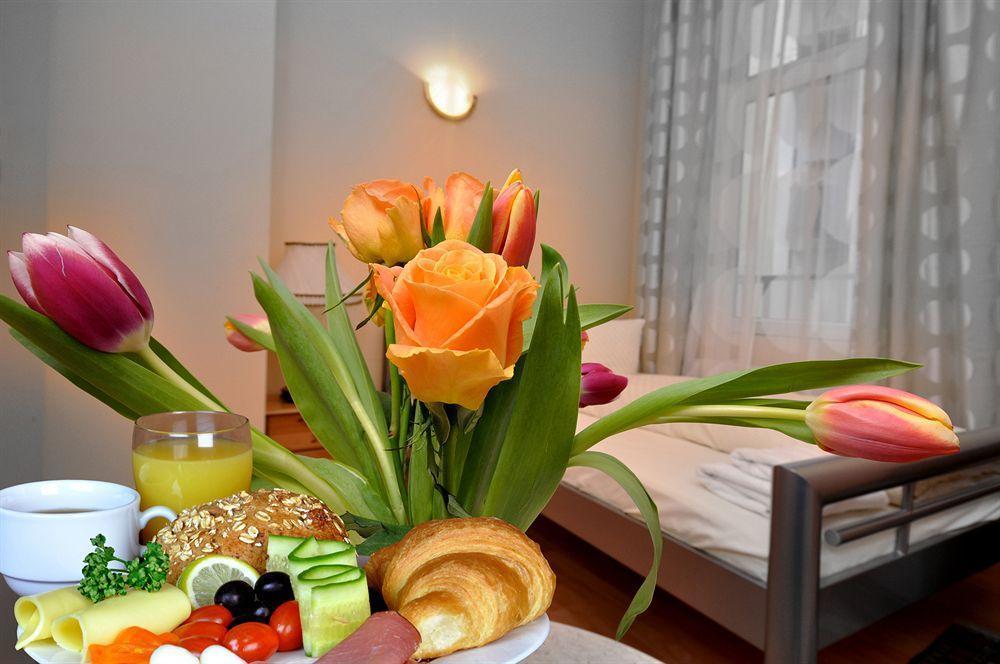 Hotel Apadana Frankfurt Frankfurt nad Mohanem Exteriér fotografie